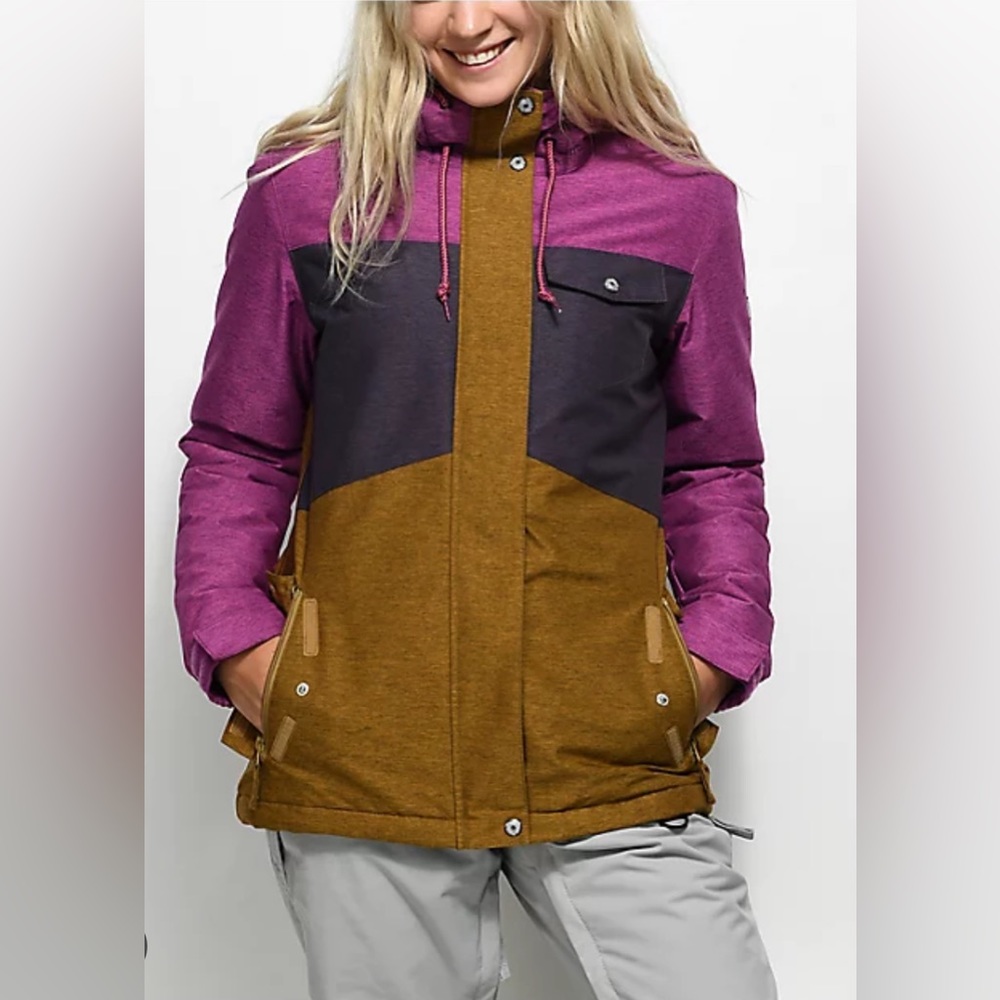 Women’s snowboarding jacket
